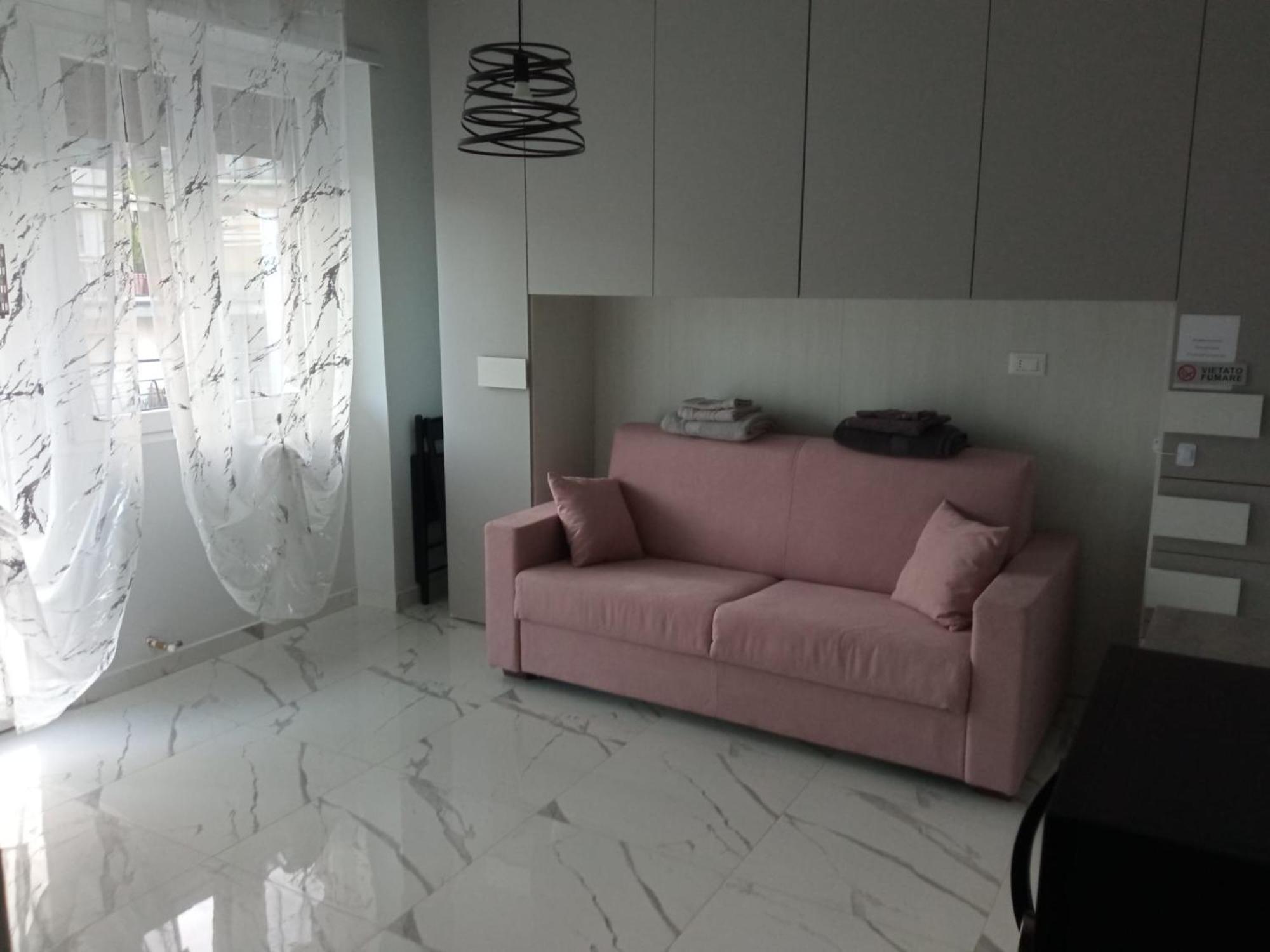 Wh - Cuore Home - Attico Monolocale Con Parcheggio Gratuito - 5 Minuti Dal Centro - Wifi Sanremo Exterior foto